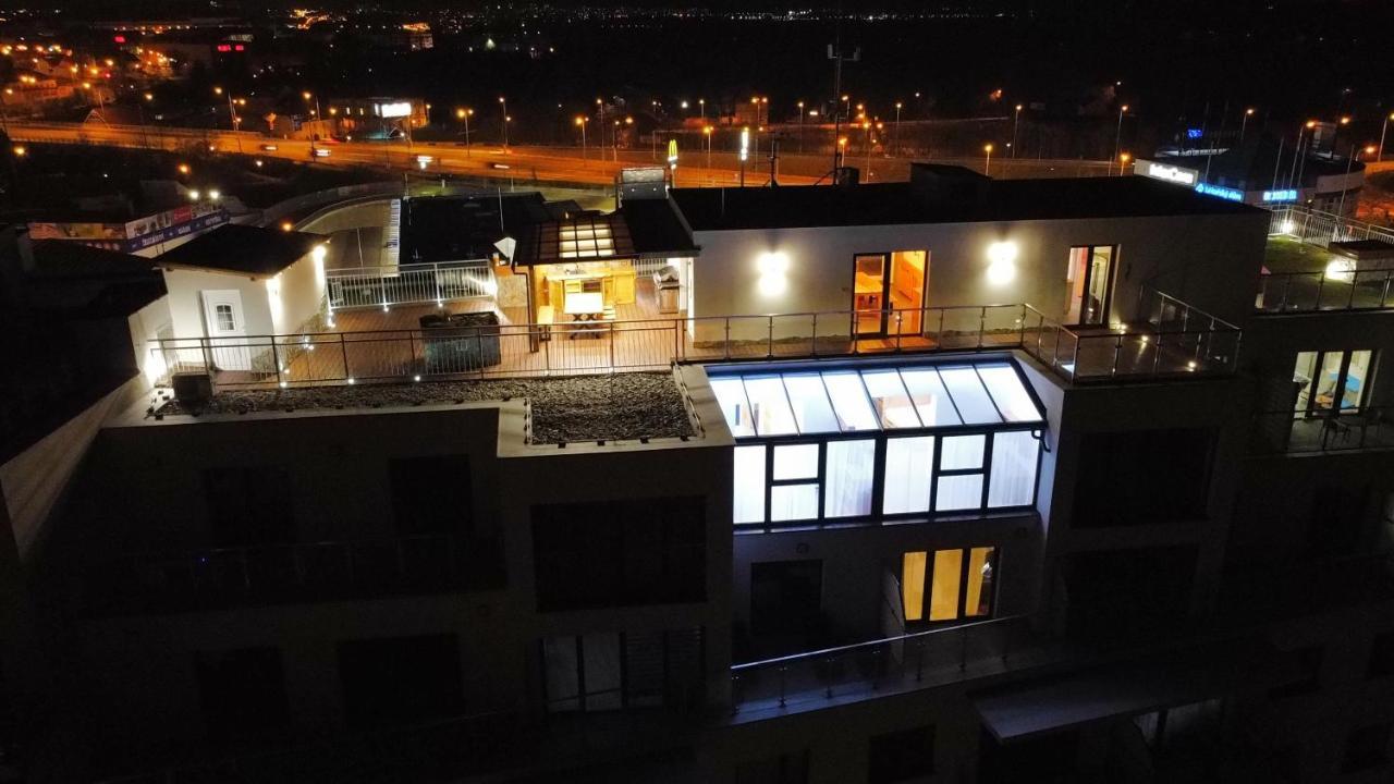 Magic Apartment Centre Mezonet Plzeň Exterior foto